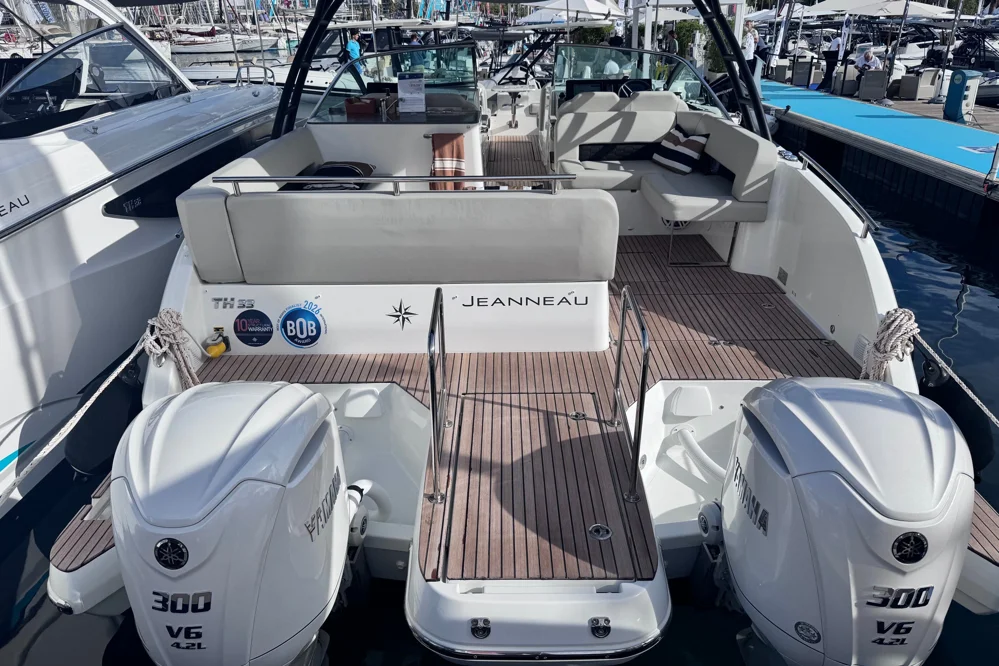 BoatPhoto.alt