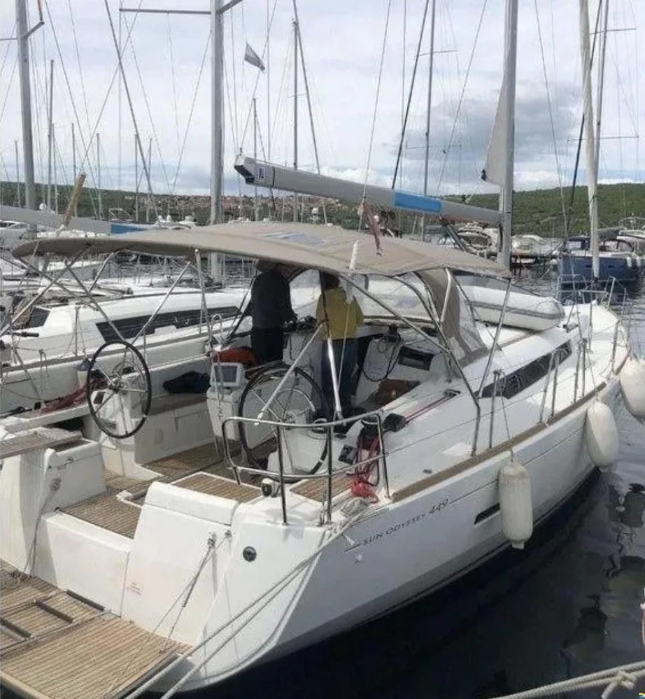 BoatPhoto.alt