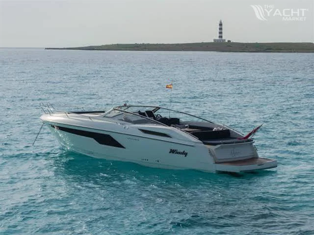 BoatPhoto.coverAlt