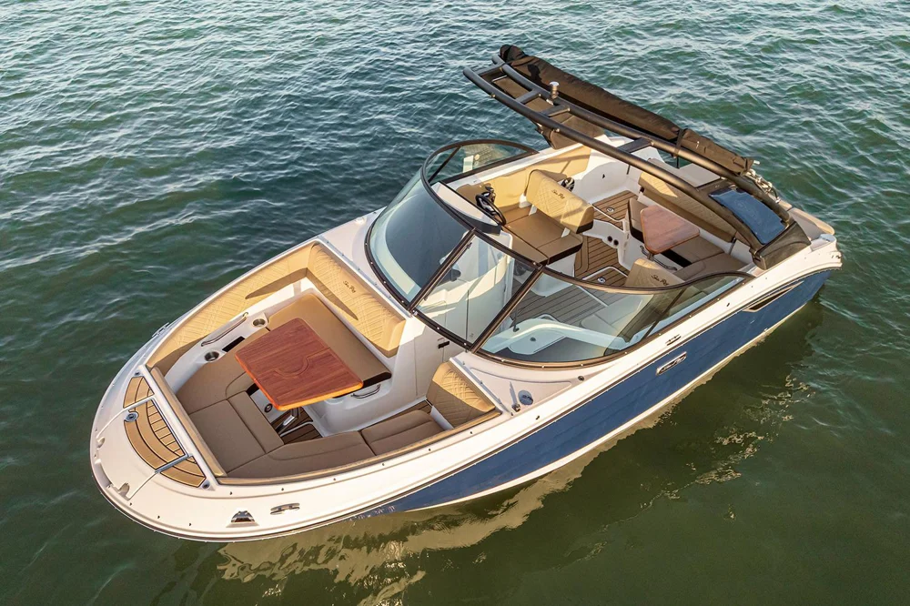 BoatPhoto.coverAlt