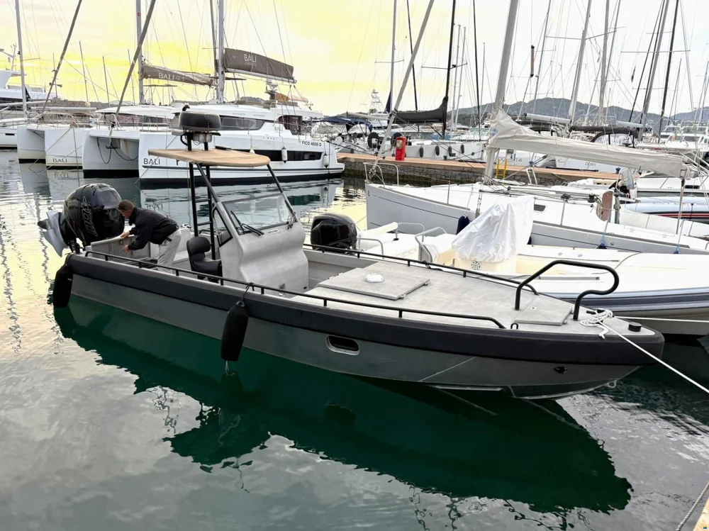 BoatPhoto.coverAlt
