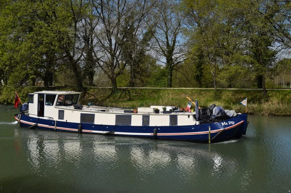 BoatPhoto.alt