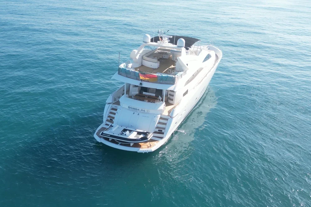 BoatPhoto.alt
