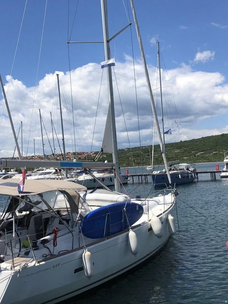 BoatPhoto.alt