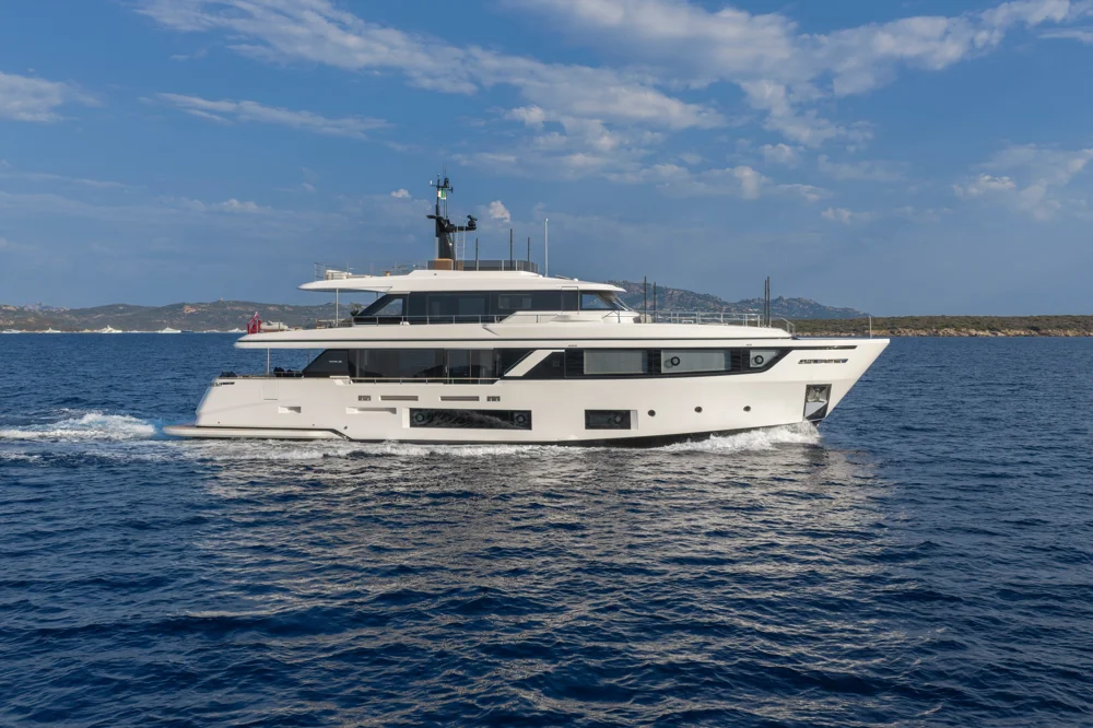 BoatPhoto.coverAlt
