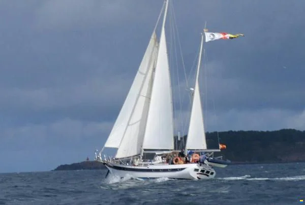 BoatPhoto.coverAlt