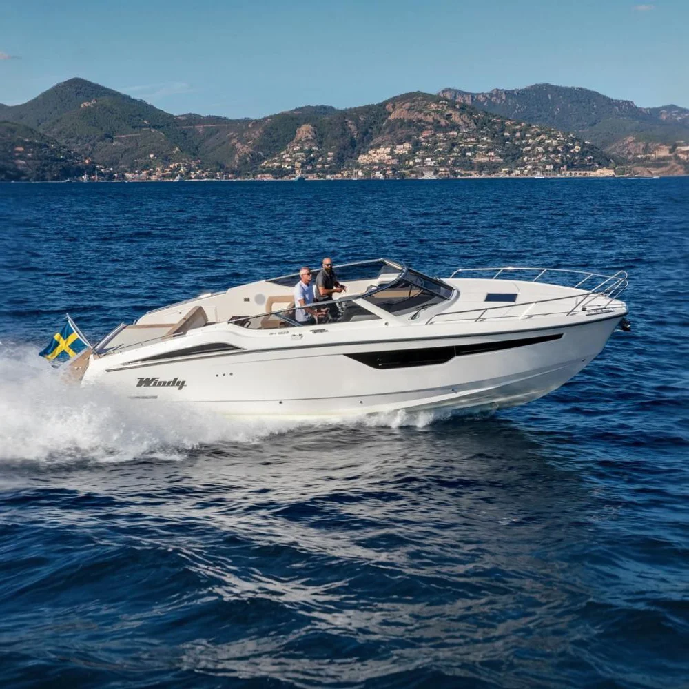 BoatPhoto.coverAlt