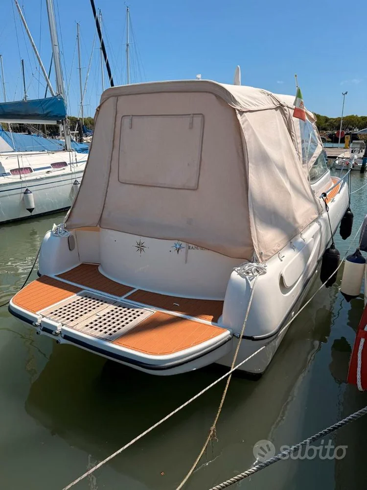 BoatPhoto.alt