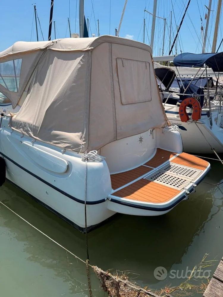 BoatPhoto.alt