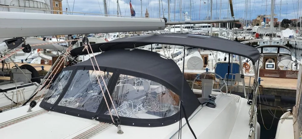 BoatPhoto.coverAlt