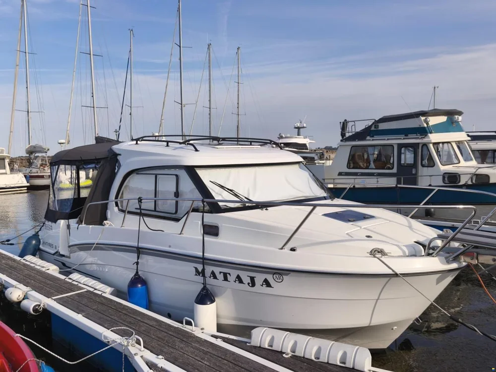 BoatPhoto.coverAlt