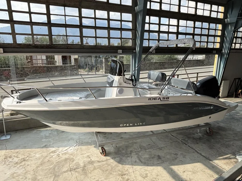 BoatPhoto.coverAlt