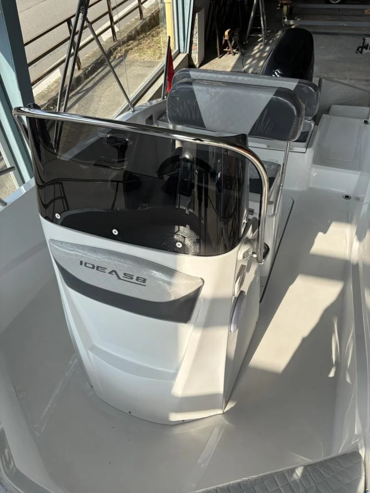 BoatPhoto.alt