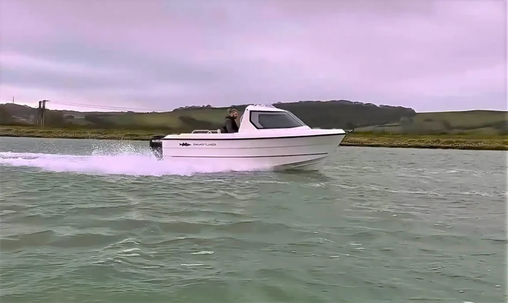 BoatPhoto.coverAlt