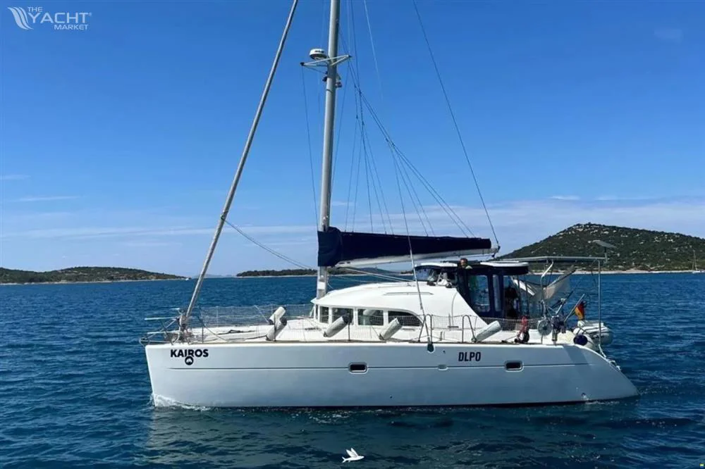 BoatPhoto.coverAlt