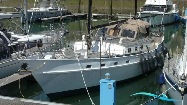 BoatPhoto.coverAlt