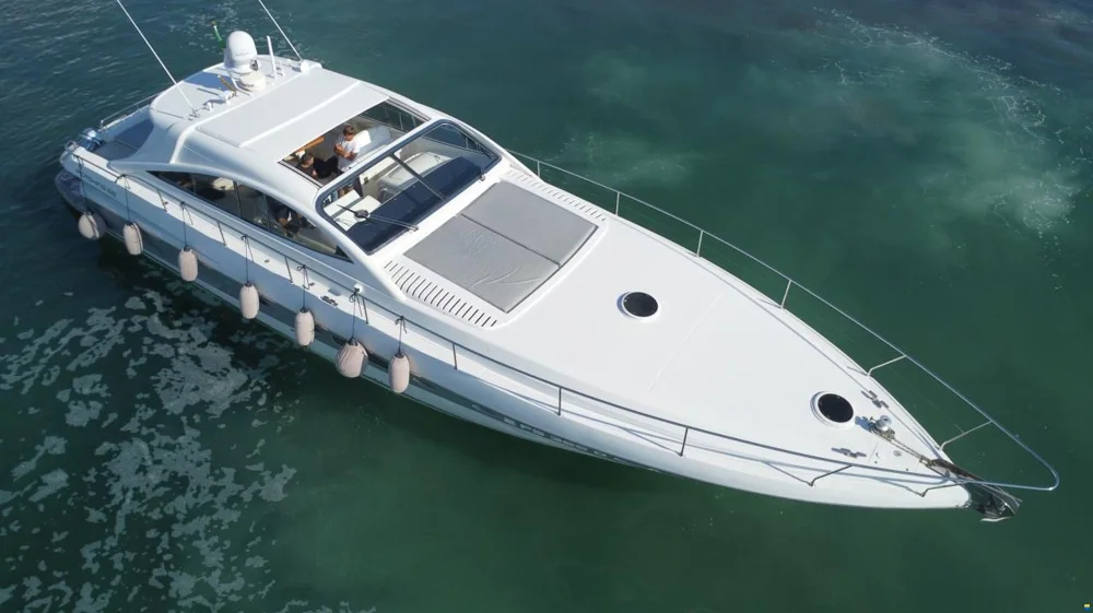 BoatPhoto.coverAlt