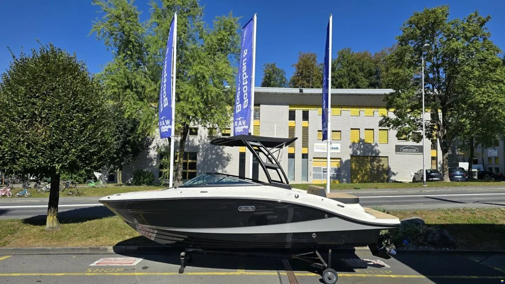 BoatPhoto.coverAlt