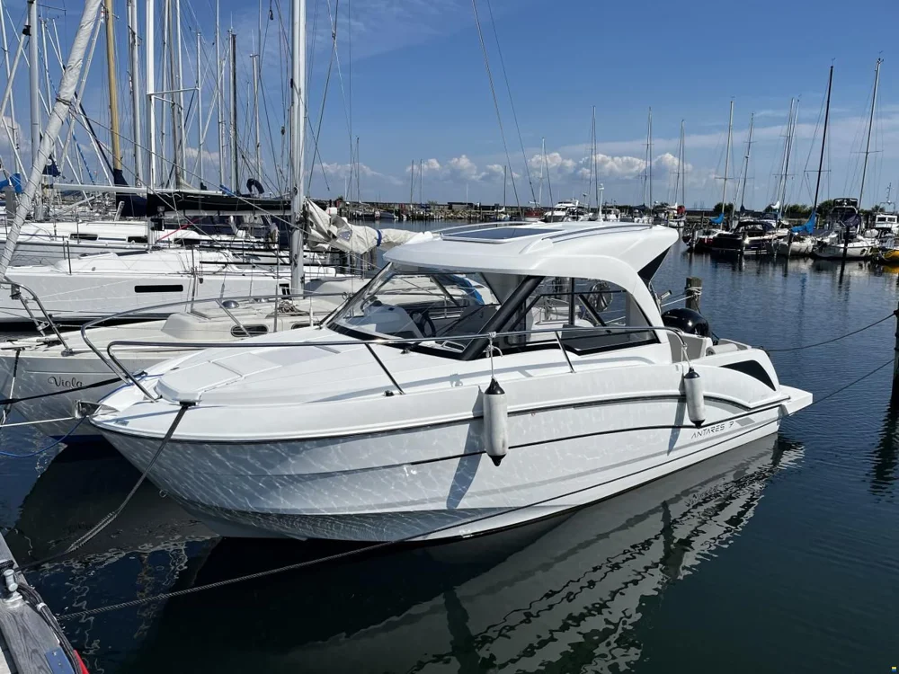 BoatPhoto.coverAlt