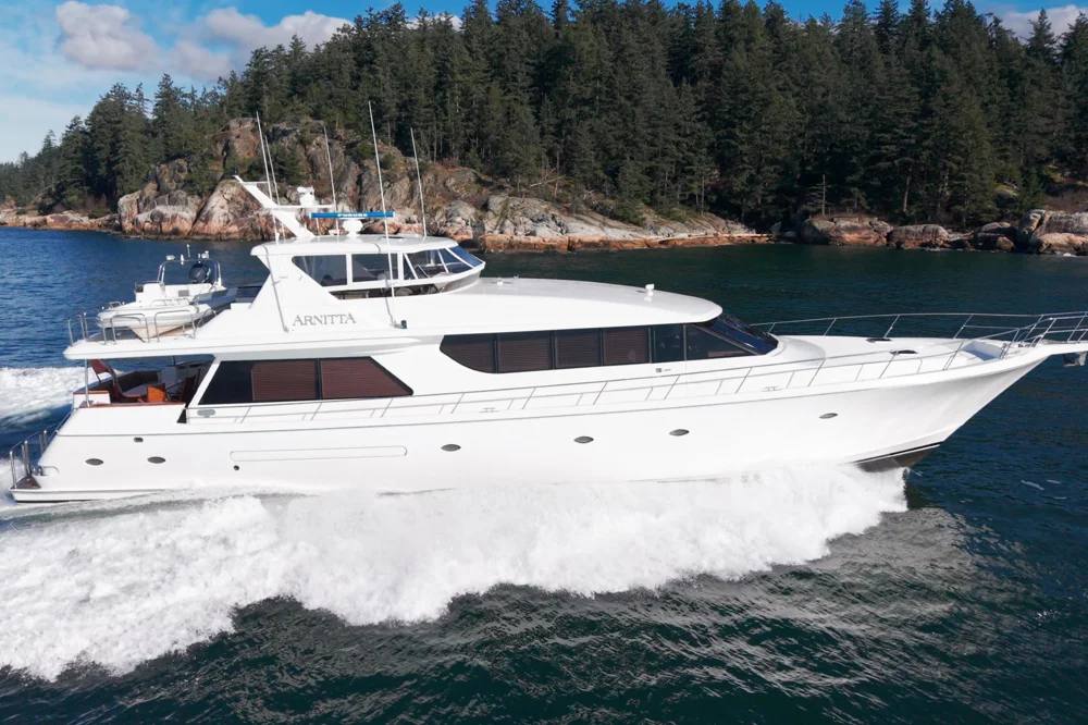 BoatPhoto.coverAlt
