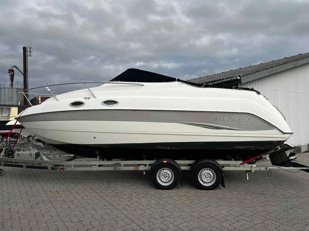 BoatPhoto.coverAlt