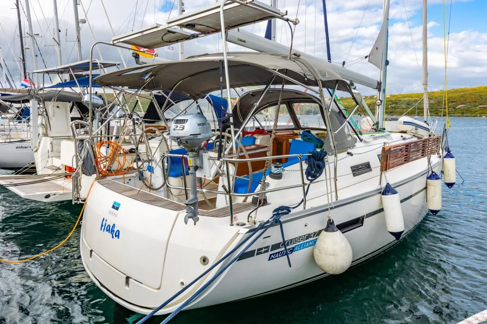 2017 Bavaria 37 Cruiser for sale in Punat, Croatia