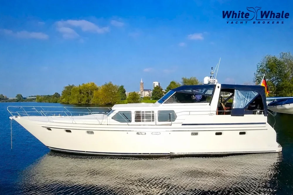 BoatPhoto.coverAlt