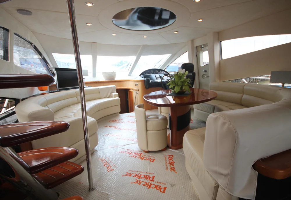 2005 SUNSEEKER Manhattan 66 for sale in Brighton, United Kingdom, photo 3 of 5