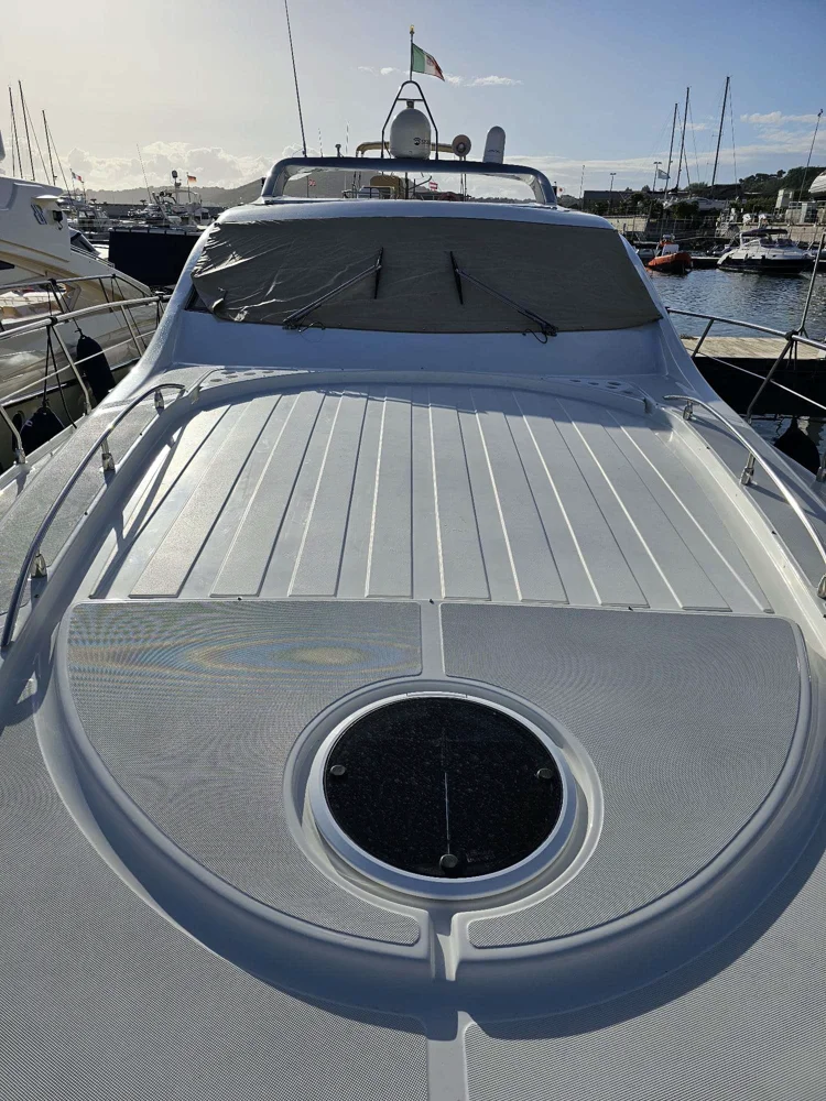 BoatPhoto.alt