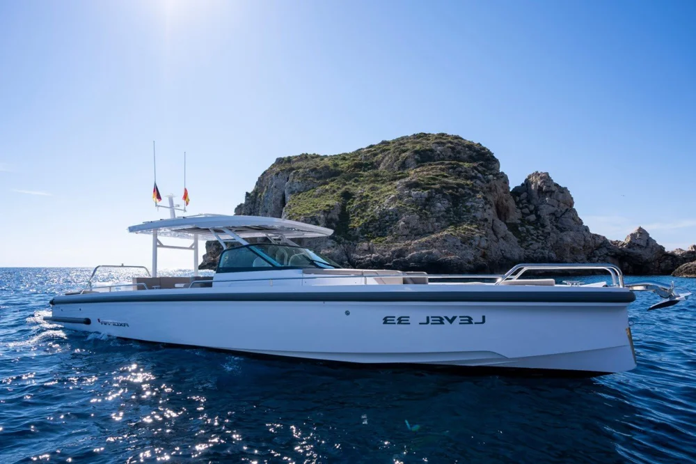 BoatPhoto.alt