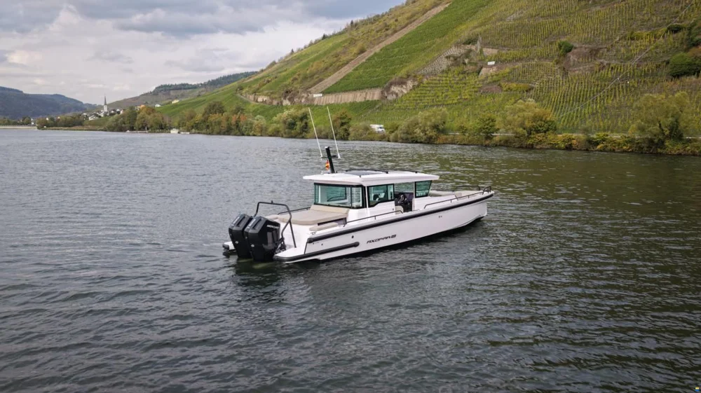 BoatPhoto.alt
