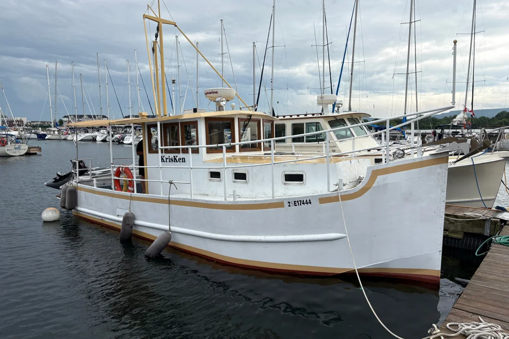 BoatPhoto.alt