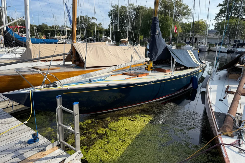 BoatPhoto.alt