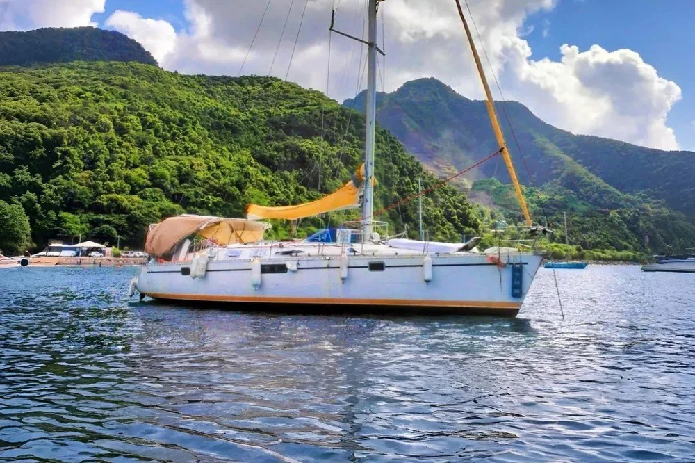 BoatPhoto.coverAlt