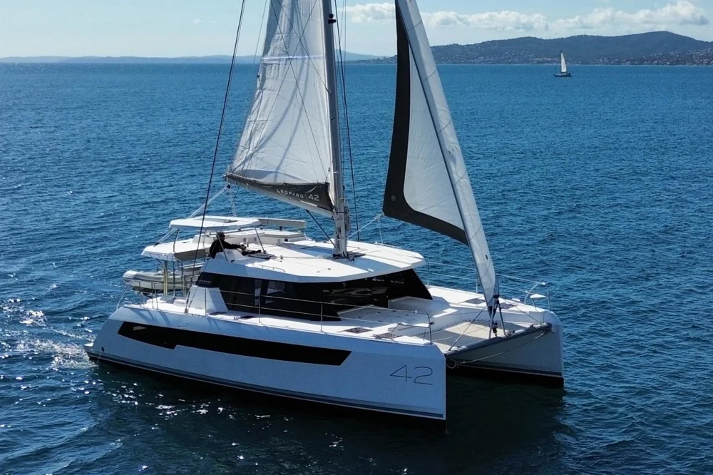 BoatPhoto.coverAlt