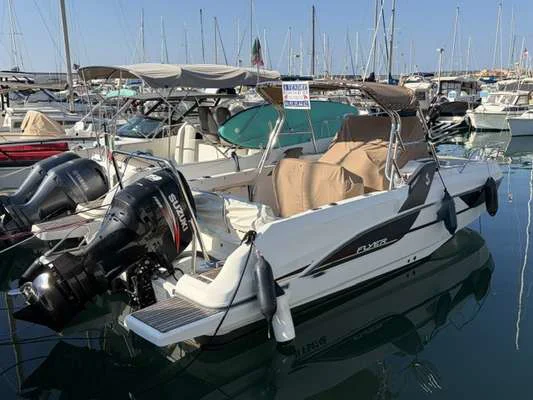 2016 BENETEAU FLYER 7.7 SUNDECK for sale in Mentone, France, photo 3 of 3