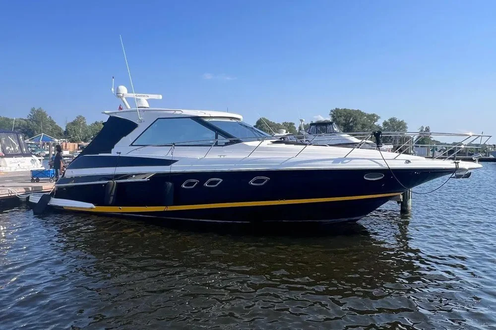 BoatPhoto.coverAlt