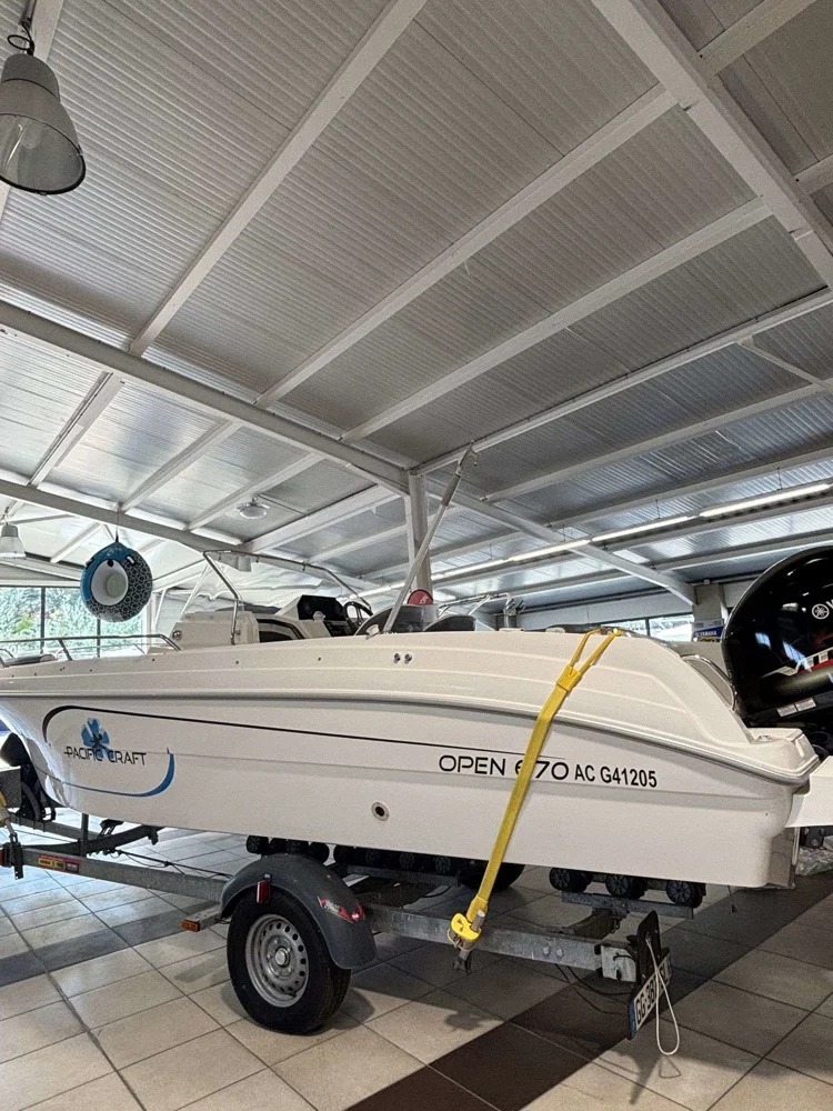 BoatPhoto.coverAlt