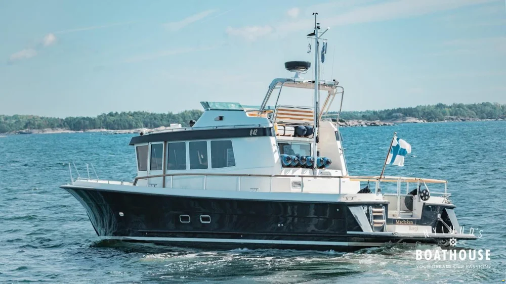 BoatPhoto.coverAlt