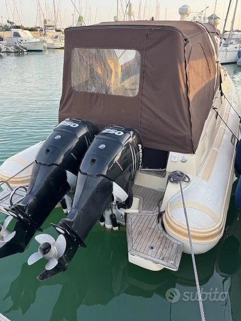 BoatPhoto.coverAlt