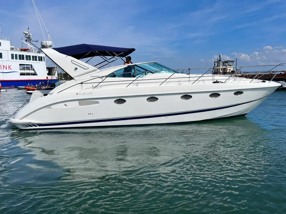 BoatPhoto.coverAlt