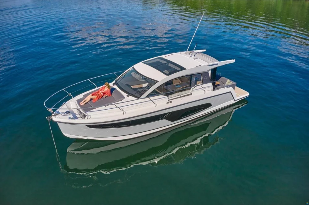 2026 Sealine C335 for sale in Siek, Germany