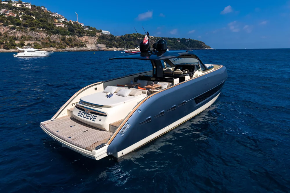 BoatPhoto.alt