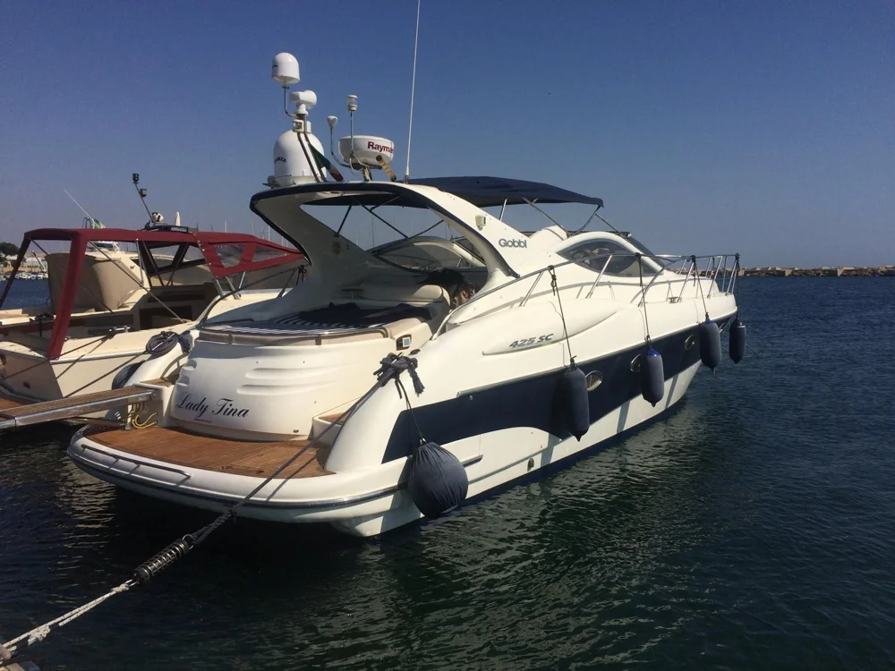 BoatPhoto.coverAlt