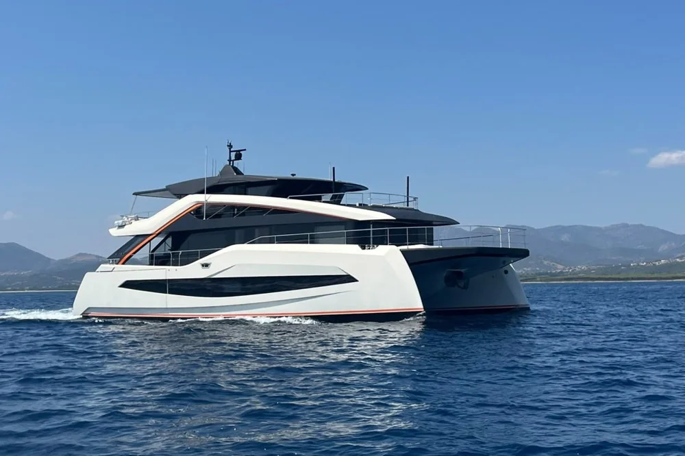 BoatPhoto.coverAlt