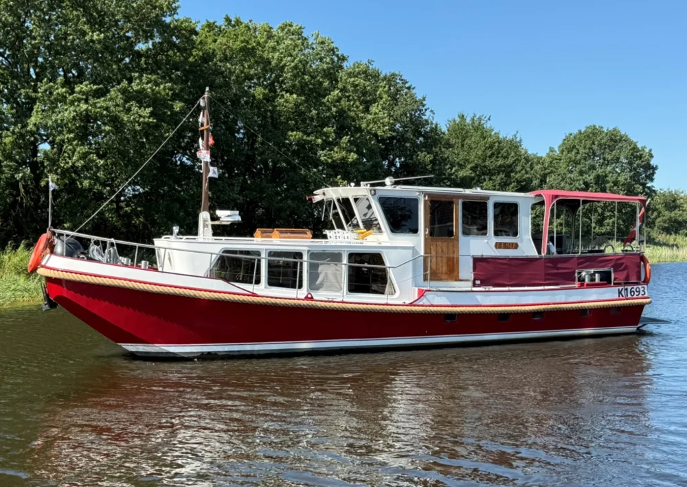 BoatPhoto.coverAlt