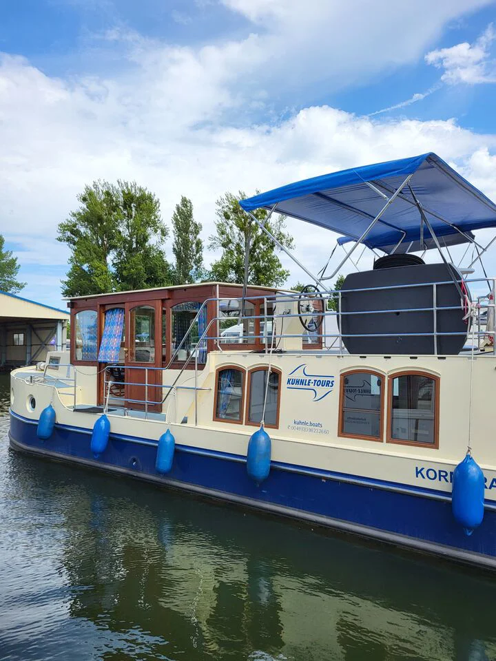 BoatPhoto.alt