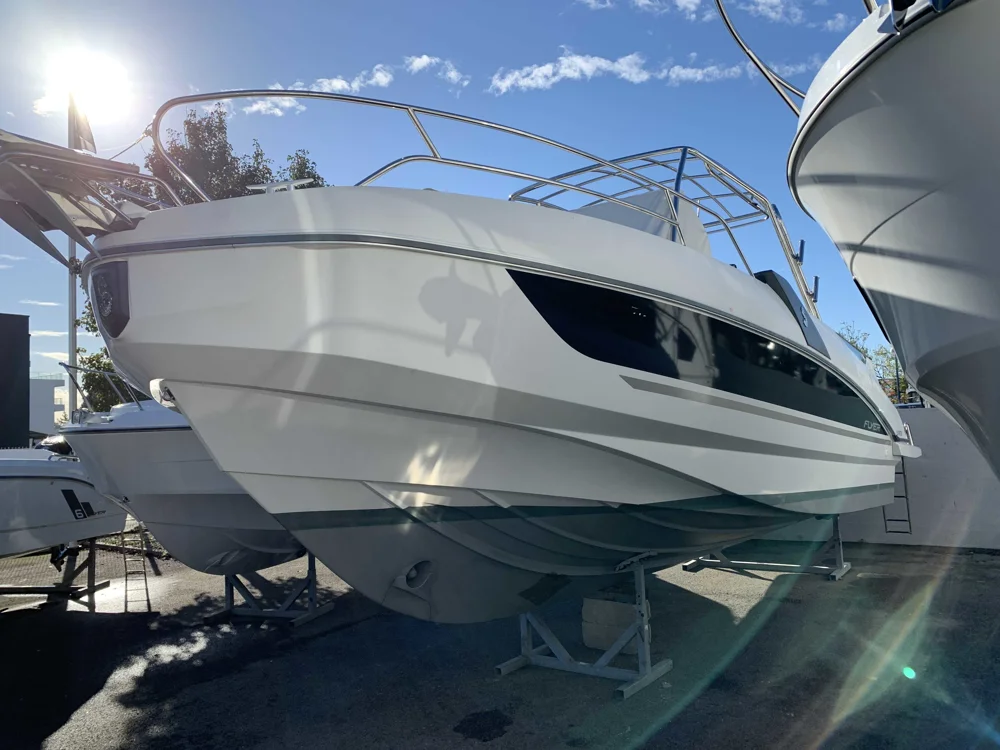 BoatPhoto.coverAlt
