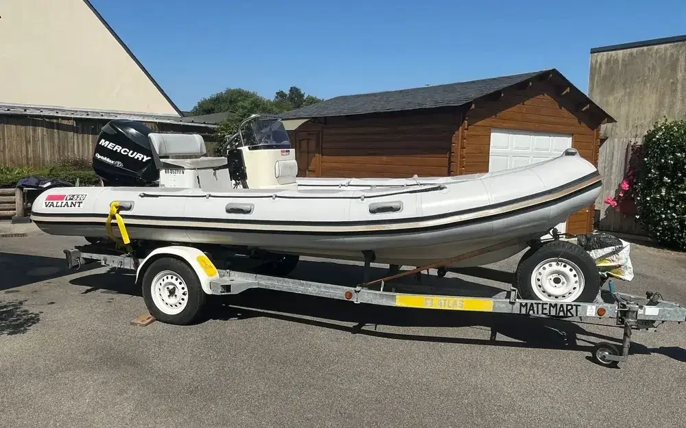 BoatPhoto.coverAlt