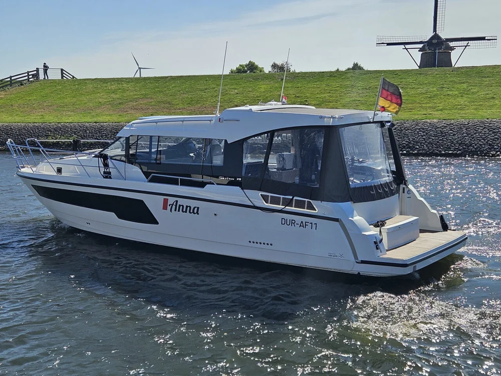 BoatPhoto.alt
